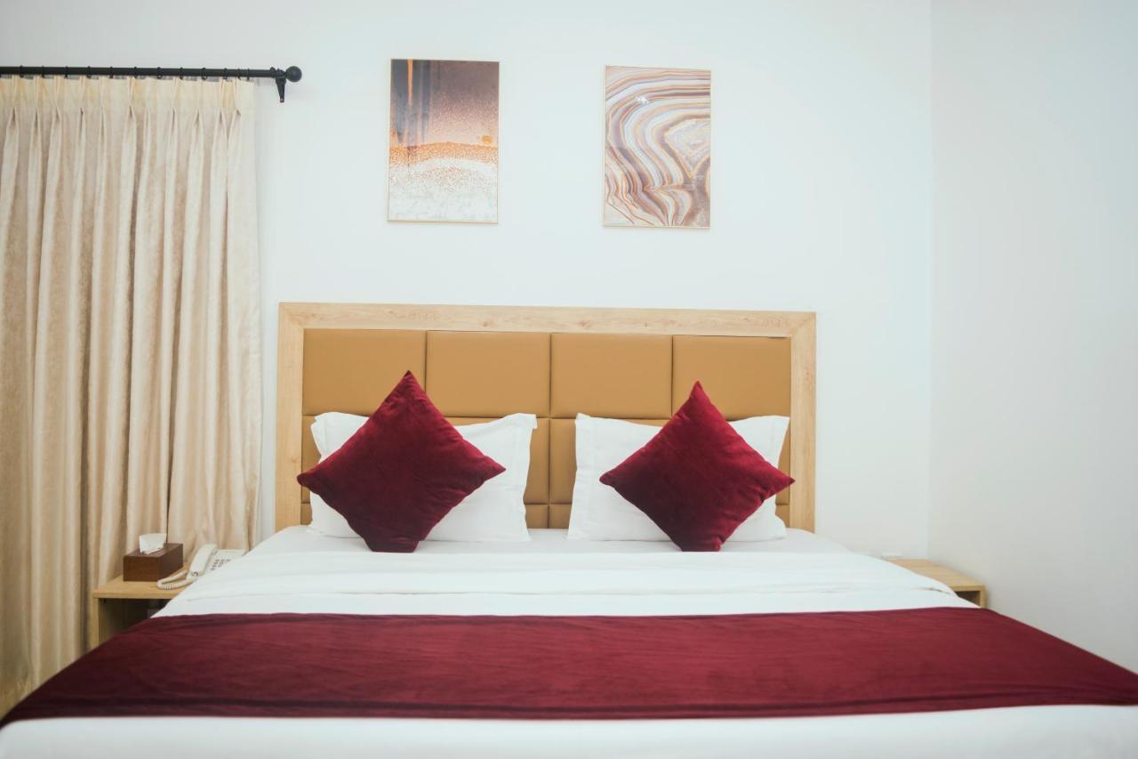 Quest Boutique Hotel Gwarinpa Eksteriør billede