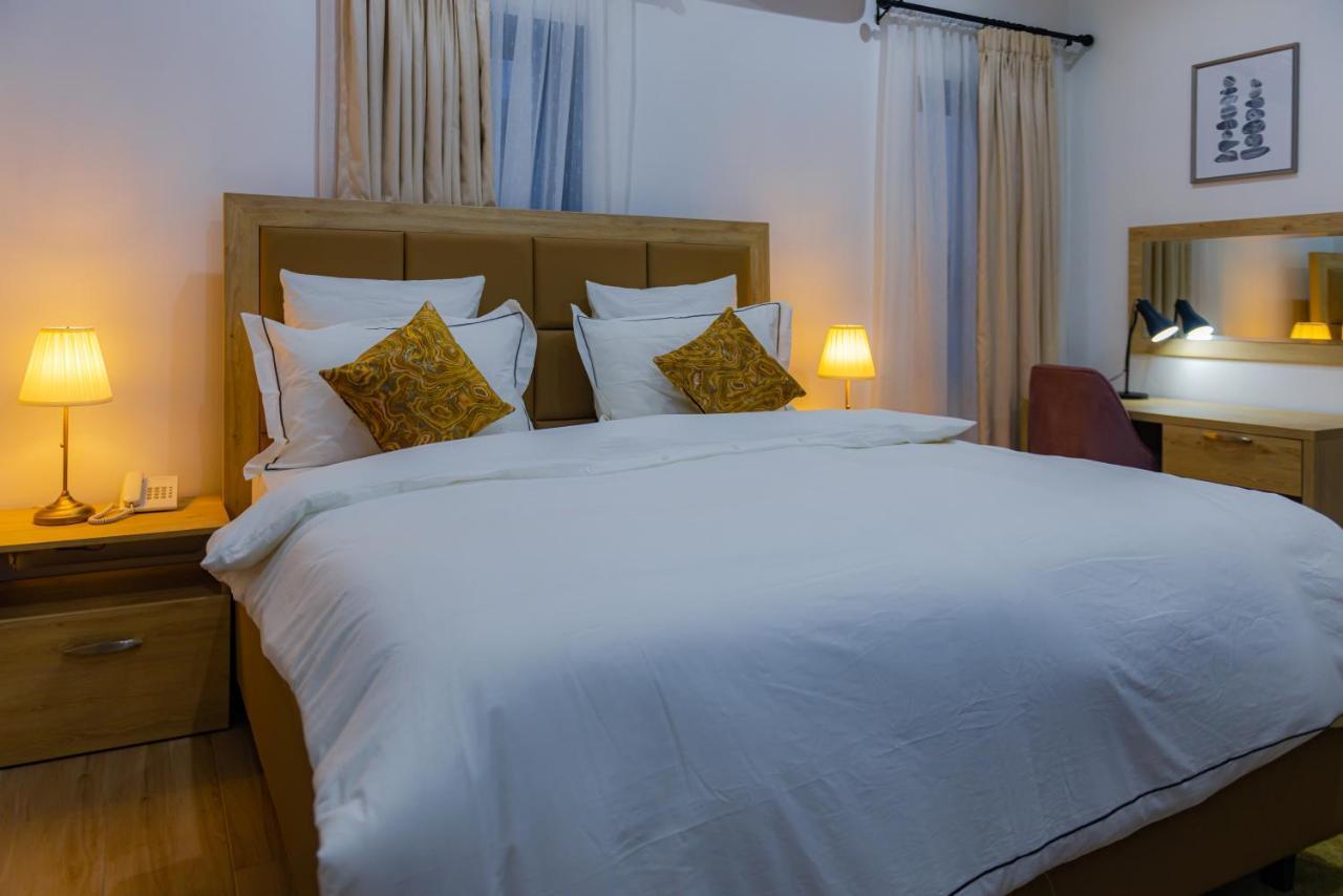 Quest Boutique Hotel Gwarinpa Eksteriør billede