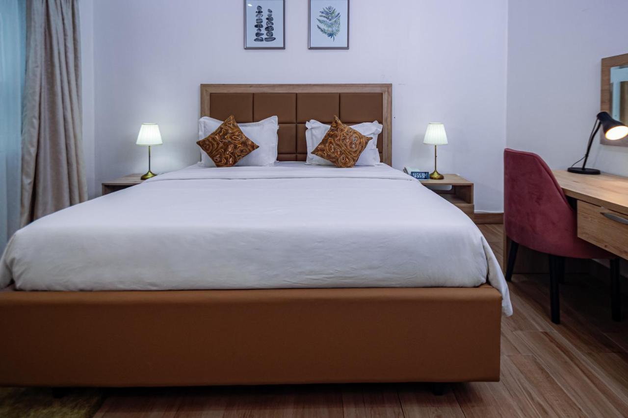 Quest Boutique Hotel Gwarinpa Eksteriør billede