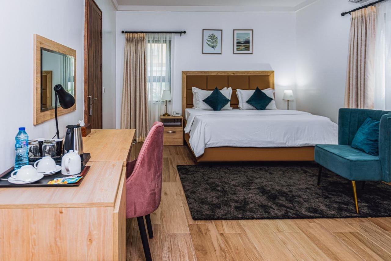 Quest Boutique Hotel Gwarinpa Eksteriør billede